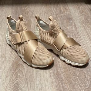 Rose Gold Sorel Kinetic Sneakers!